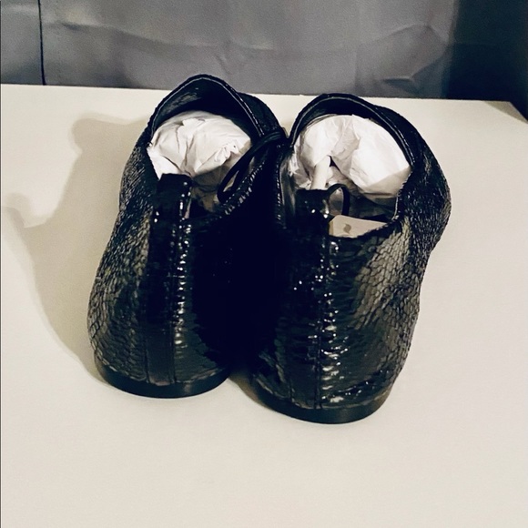 Flat shoes - Picture 4 of 7